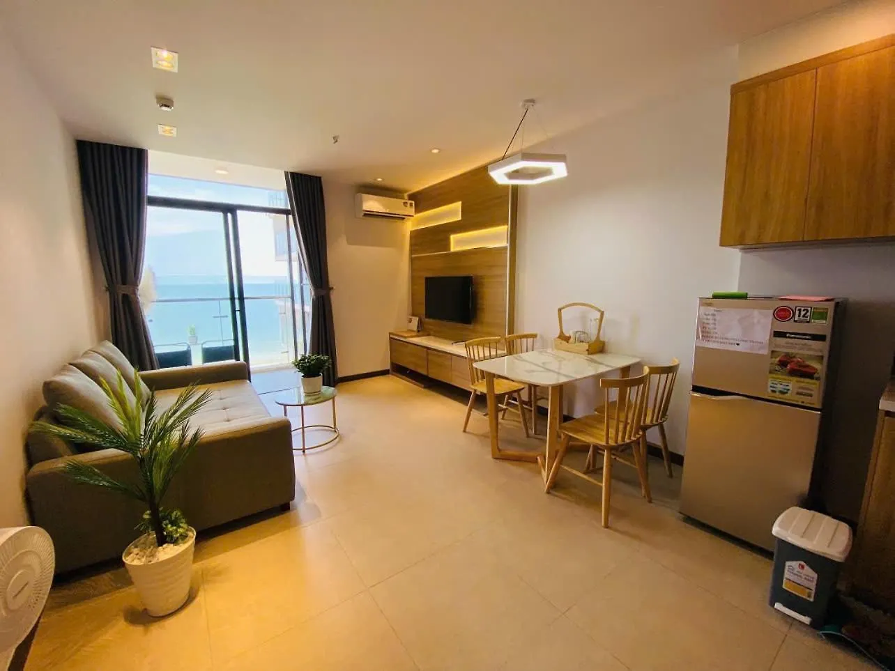 Ken'S Homes - Csj Apartment 169 Duong Thuy Van, Bai Sau ブンタオ 0*,  ベトナム